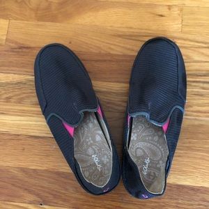 Olu’Kai Gray Water Slip On’s